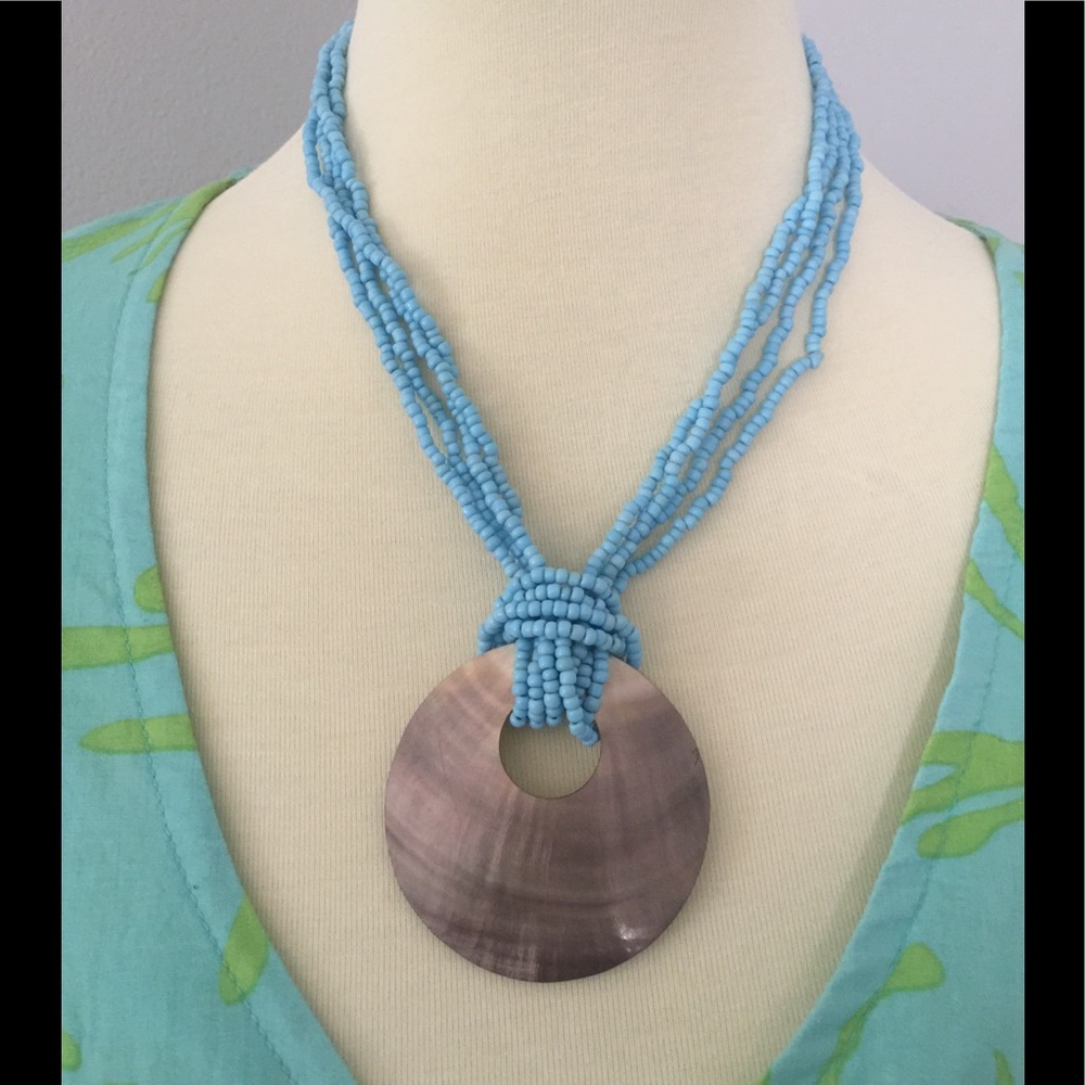 Blue Bead Shell Necklace button close
